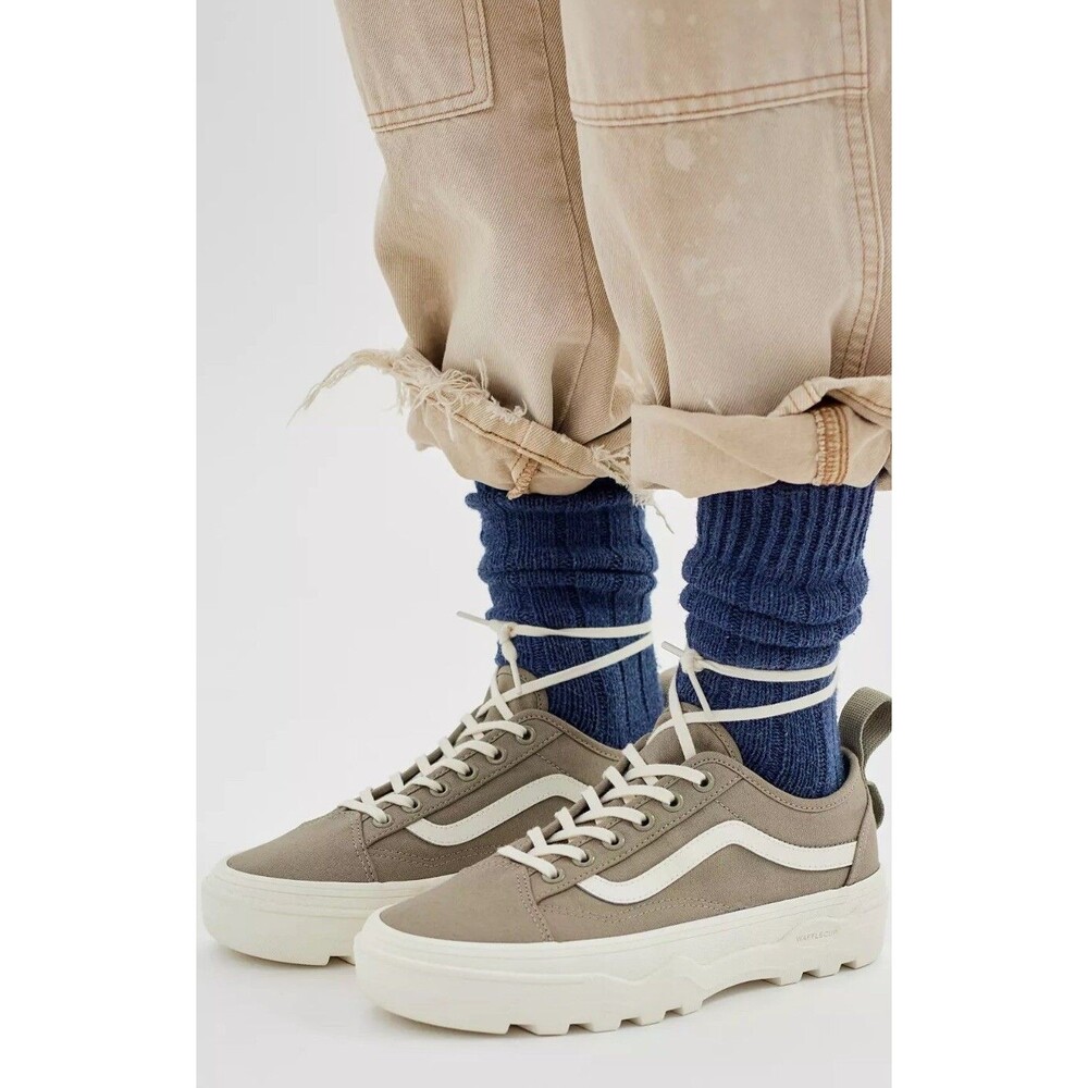 VANS Sentry Old Skool Women’s Casual Sneaker VN0A5KR3VQE RARE Color